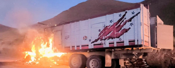 Aduana Nacional incauta e incinera mercancía de contrabando en Tarija