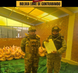 En Guaqui navales comisan carne de cerdo y aceite automotriz valuado en Bs753.950.