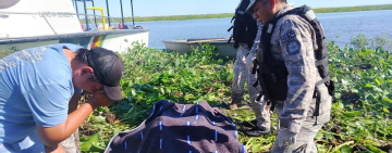 Marinos en menos de 16h hallan y rescatan dos cuerpos en Canal Tamengo