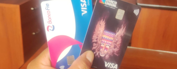 Desde este martes, casi 3 millones de bolivianos vuelven a usar sus tarjetas con normalidad