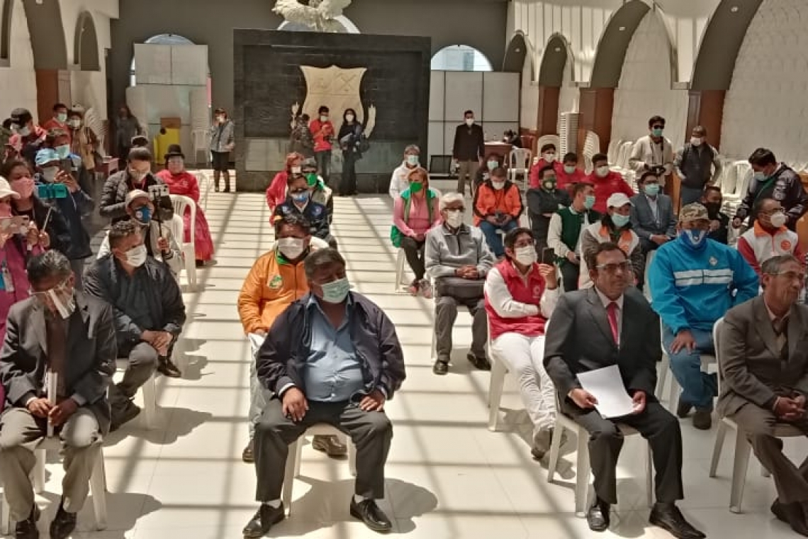 Candidatos de Oruro firmaron compromiso por el respeto a la libertad de prensa