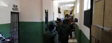 Policía reporta el robo de dos gemelos permutados por Bs 200 con destino a Chile