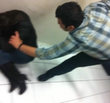 Sujeto golpea brutalmente a  su hermana con discapacidad