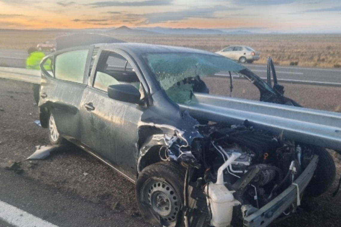 Colisión de automóviles deja herido a uno de los conductores