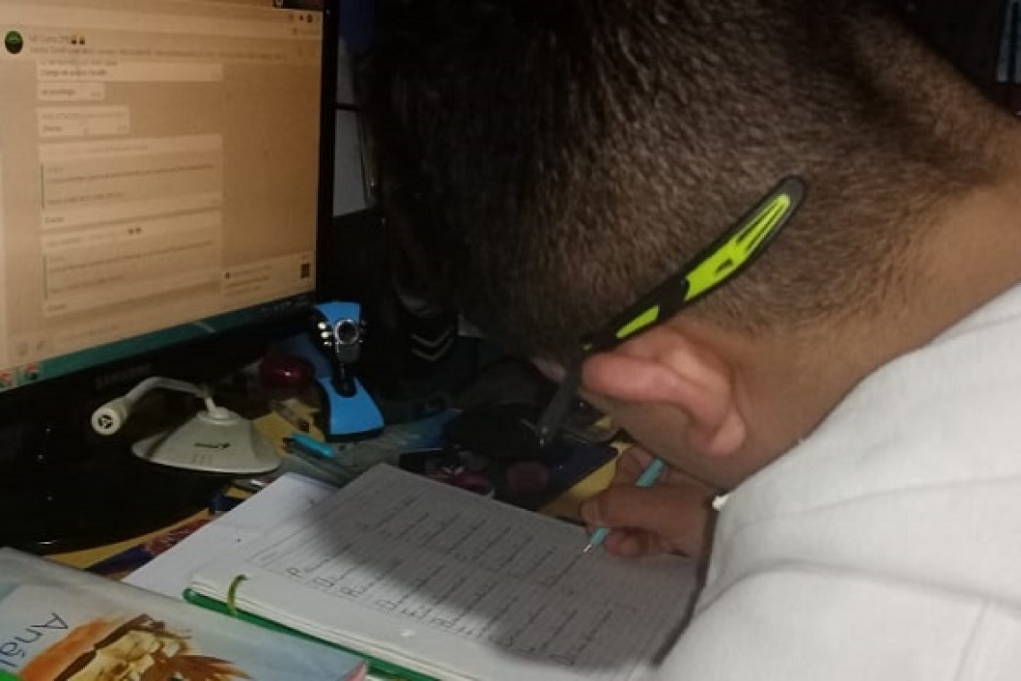 En zonas periurbanas podrían iniciar con clases semipresenciales 