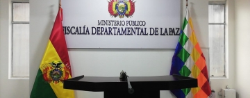 Orden de aprehensión y alerta migratoria para exministra Pinckert