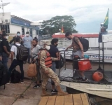 Marinos aprehenden y deportan a 11 cubanos indocumentado en Guayaramerín