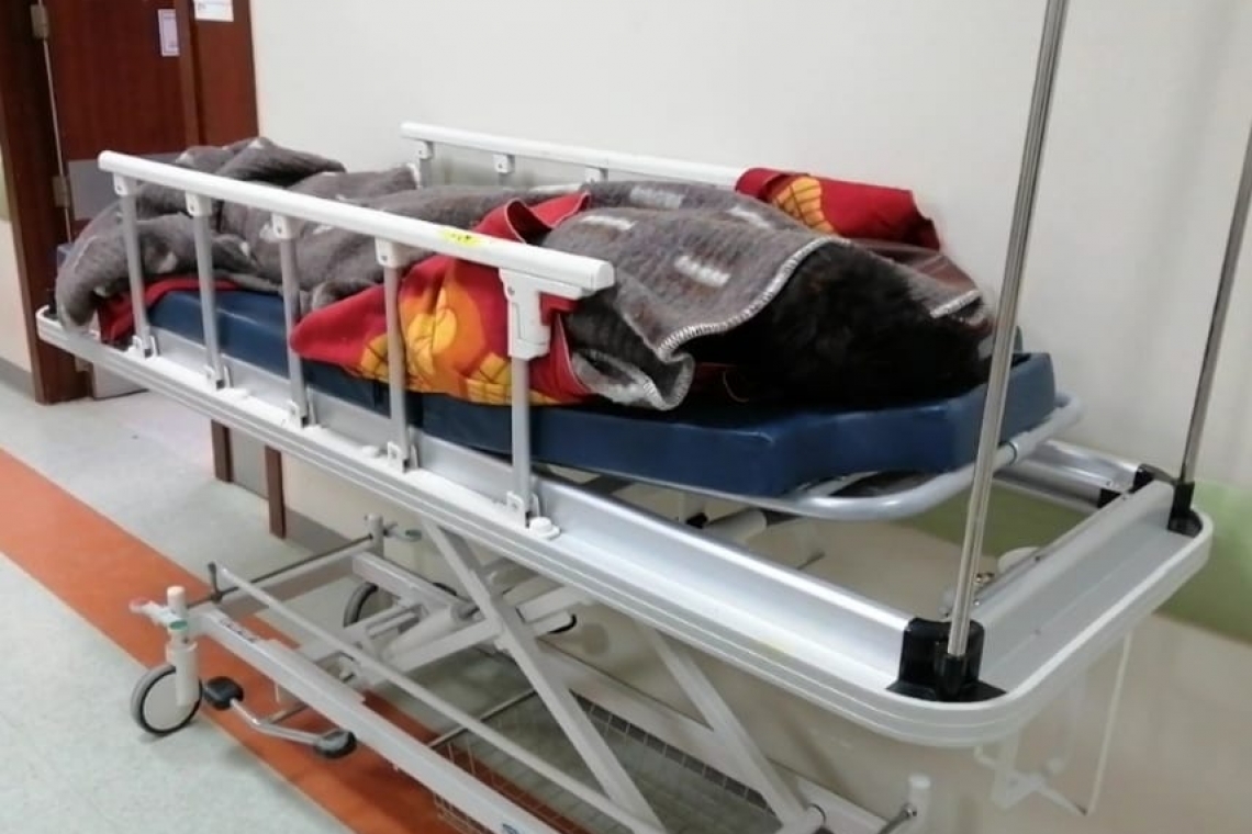 Mujer víctima de violencia psicológica agrede a su pareja con un cuchillo