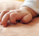 Detienen a madre que transitaba en  estado de ebriedad con su bebé en brazos