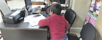 Niño arribó a Oruro solo desde La Paz y es reincidente huyendo de su hogar