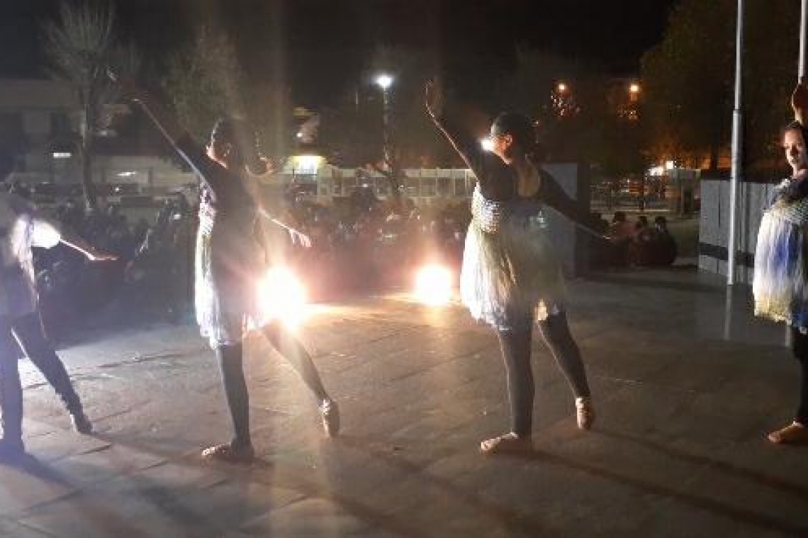 Entusiasta celebración del Día Internacional de la Danza en Oruro 