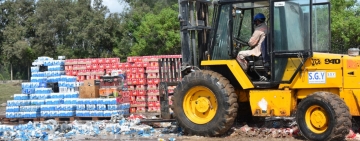 Algo más de 50 toneladas de productos de contrabando y vehículos indocumentados fueron destruidos en Yacuiba