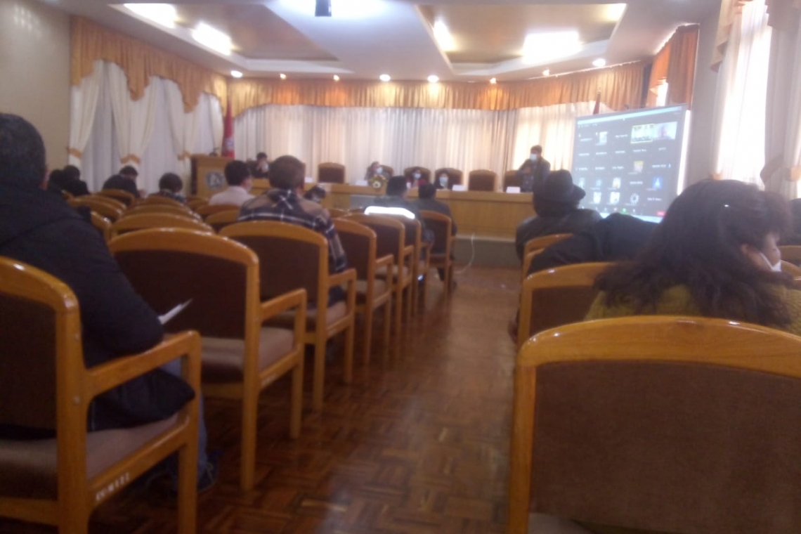 Foro de Socialización de proyecto de Ley Nº 049 despierta interés en Oruro 