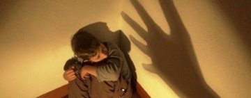 Buscan a familiares de dos niños que  eran “flagelados” por su madrastra