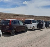 Al menos 10 vehículos “chutos” y 10 camiones con contrabando fueron incautados en Huachacalla 