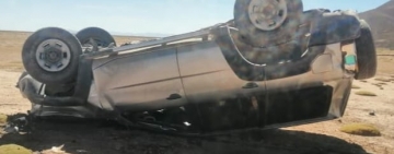 Funcionario aduanero pierde el control al conducir  y termina volcándose en el tramo La Joya-Kiska