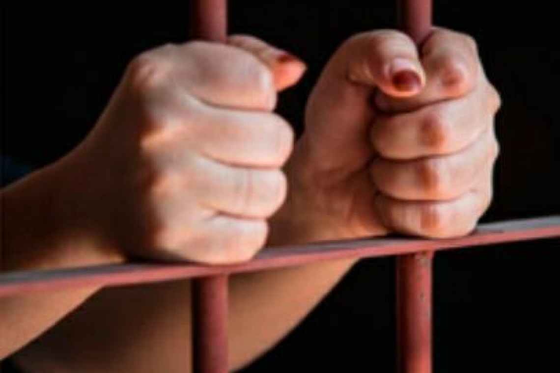 Sentencian a 30 años de cárcel a mujer que estranguló a su hijo recién nacido