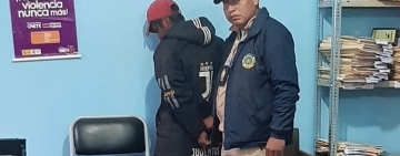 Sujeto deja caer a su bebé de un año a un  barranco provocando su muerte casi inmediata