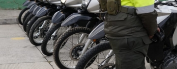 Policía recibe motocicletas para reforzar el Plan Barrio Seguro en El Alto