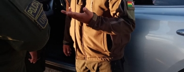 Procesan a policías ebrios que estaban en  la frontera con Chile a bordo de un auto “chuto”