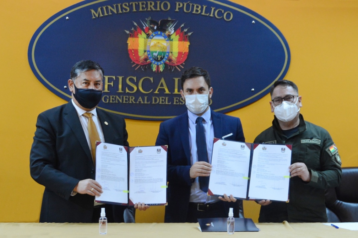 Fiscalía y Policía sellan acuerdo para cruce de información sistematizada 
