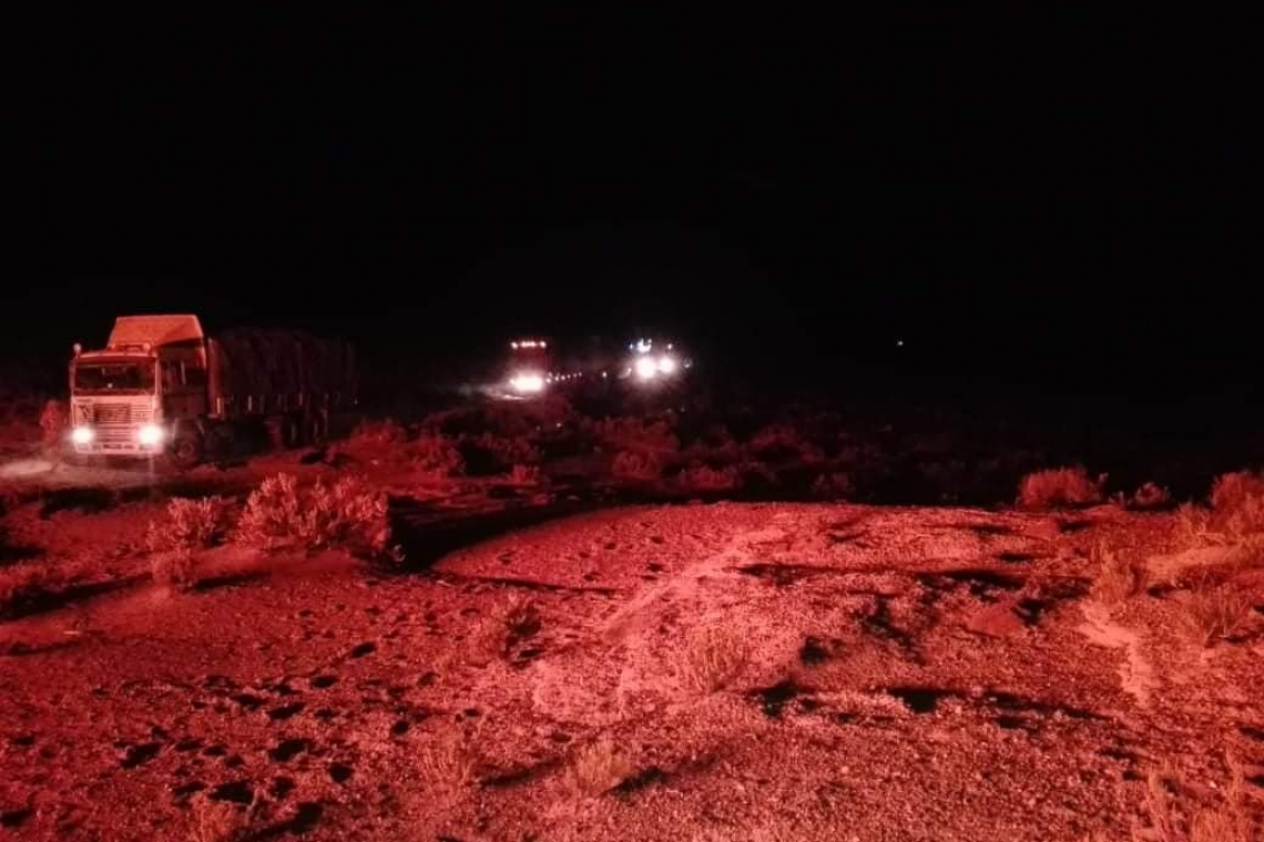 Militares comisan camiones y camioneta procedente de Chile con contrabando