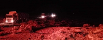 Militares comisan camiones y camioneta procedente de Chile con contrabando