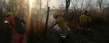 La reacción oportuna permite sofocar incendio en Puerto Quijarro