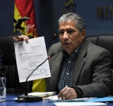 Ministro Novillo devela ingreso ilegal de seis items de material bélico a Bolivia, en noviembre de 2019