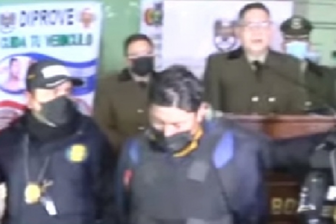 Policía recupera 12 vehículos robados y desarticula “Clan Avalos” en La Paz