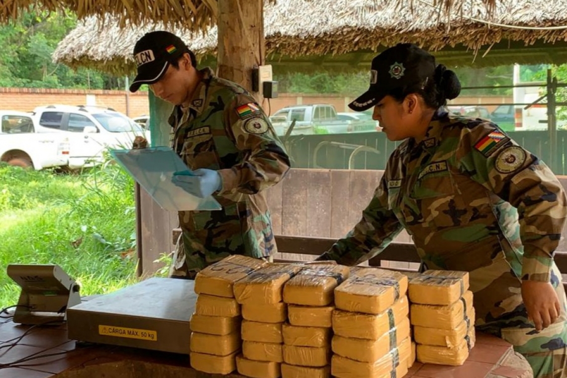 Bolivia y Perú reforzaran lucha conjunta contra el narcotráfico