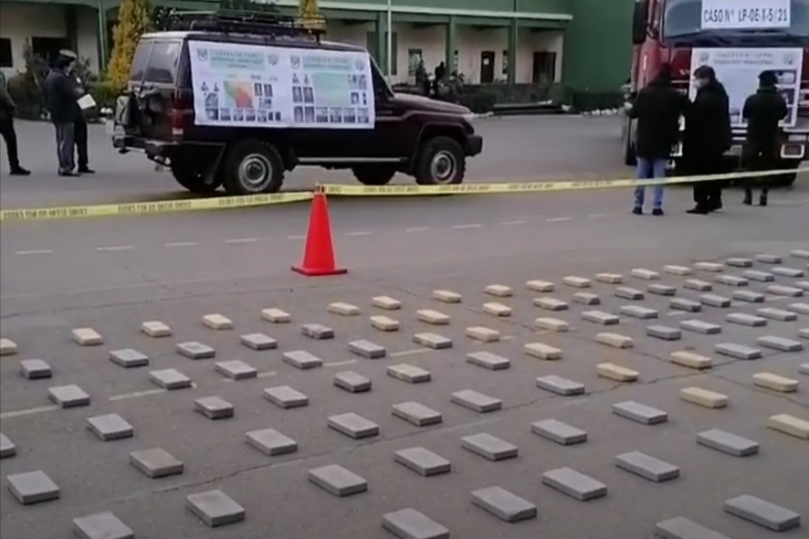 FELCN incauta 446 kilos de cocaína y se afecta al narcotráfico con $us 2,1 millones