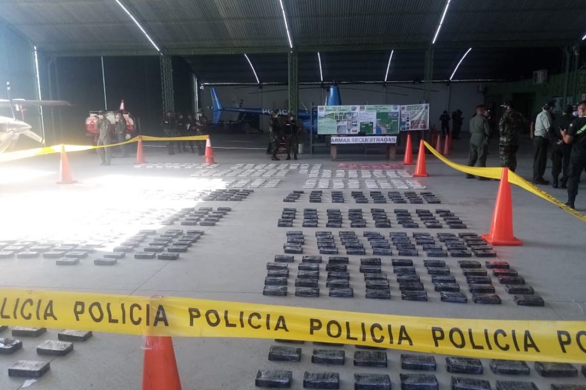 La FELCN incauta 160 kilos de cocaína y muere sujeto que se tragó 13 capsulas