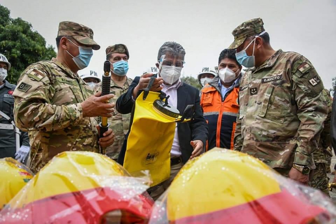 Defensa refuerza lucha contra incendios controlados en 95% en el país