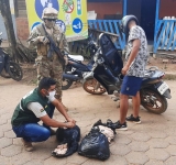 Marinos comisan carne de pollo, desperdicios de animales y cerveza en Pando