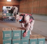 Navales comisan alimentos procedentes del Perú en zonas lacustres del Titicaca