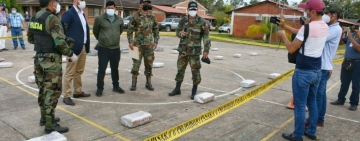 En dos operativos incautan 15 toneladas de cocaína 