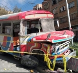 Un micro causa múltiple colisión con el saldo de 22 heridos en La Paz