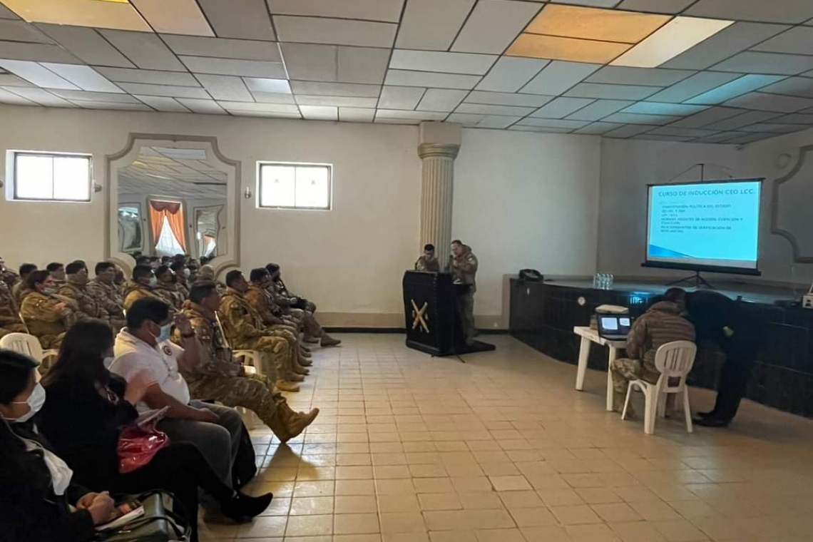 Militares se capacitan en procedimientos jurídicos de lucha contra el contrabando