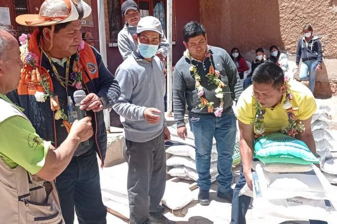 Defensa Civil entrega 9 toneladas de ayuda humanitaria en Chuquisaca