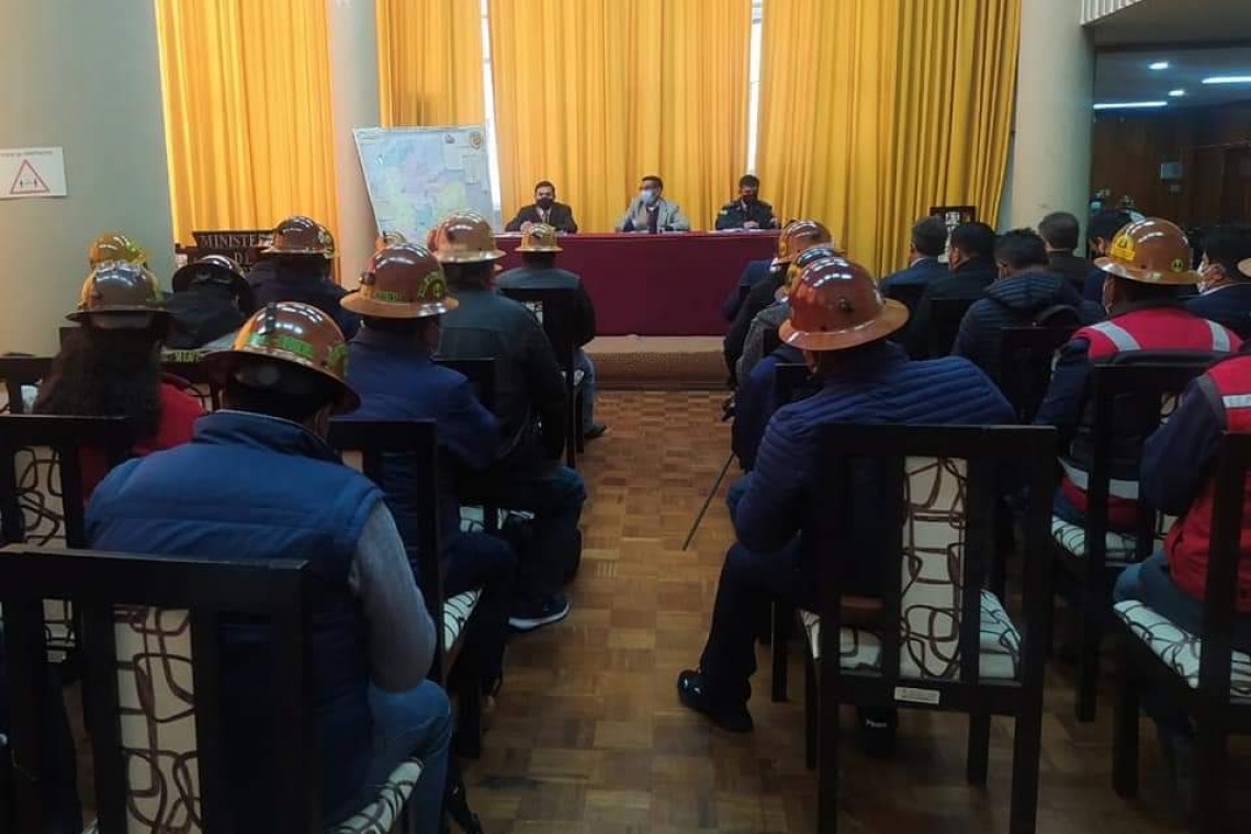 Cooperativistas mineros evitaran venta ilegal de explosivos 