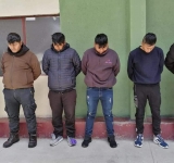 Policía desbarata banda de “cogoteros” que usaba minibuses para los atracos