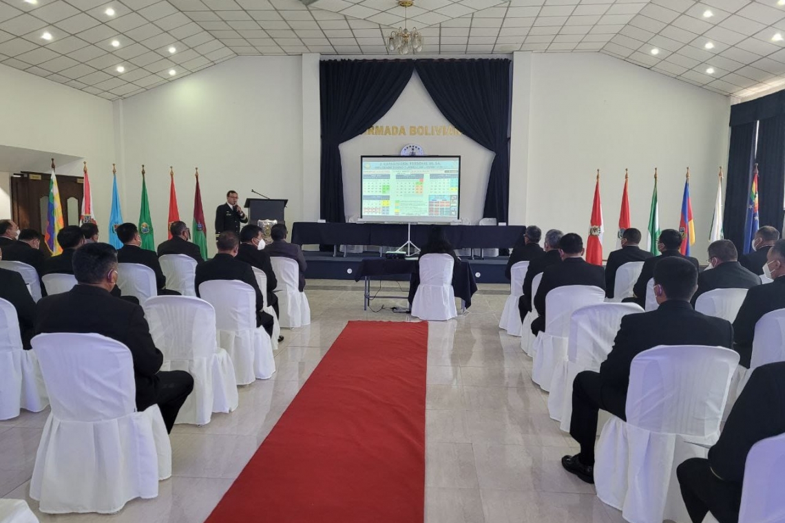 Armada Boliviana actualiza la malla curricular de sus unidades académicas