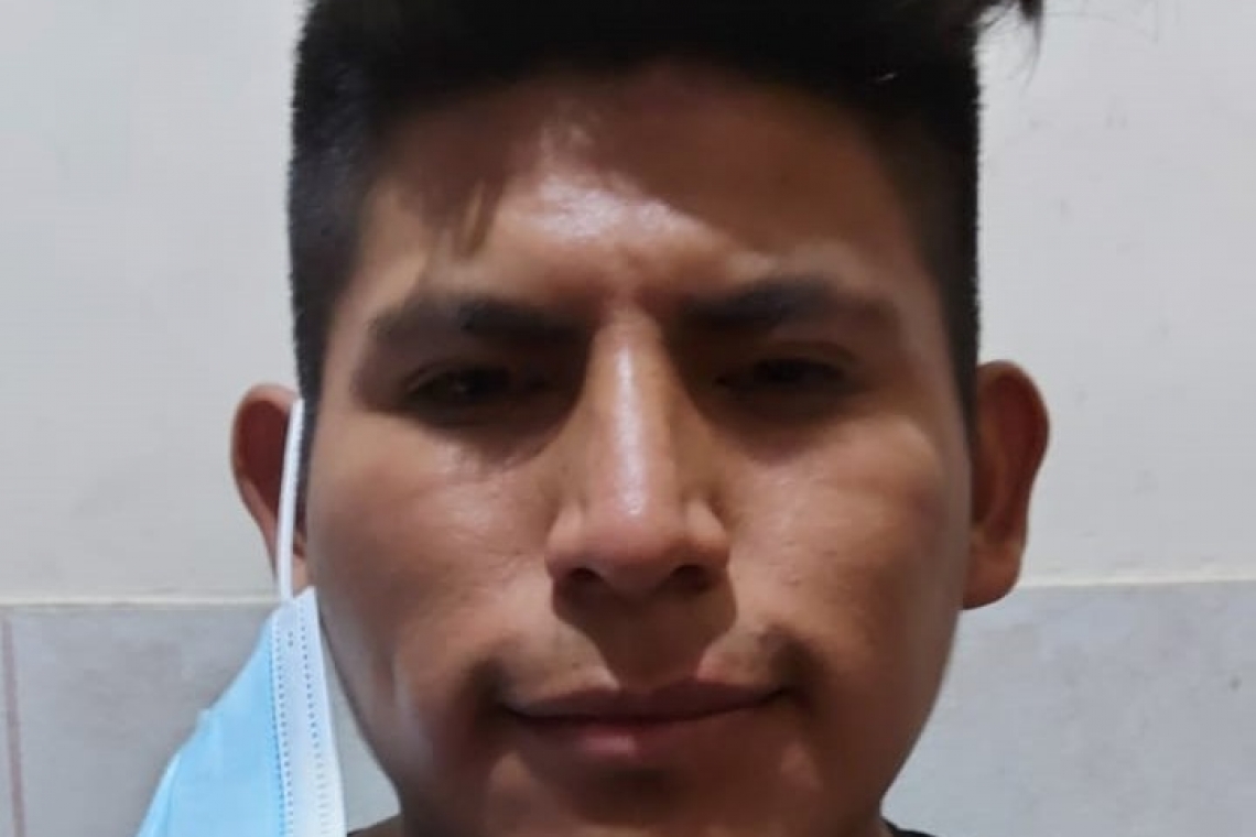 Capturan en Bolivia a expolicía peruano implicado en dos feminicidios