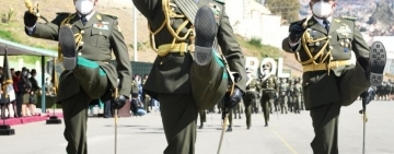 Presentan a los nuevos generales de la Policía en acto de reconocimiento