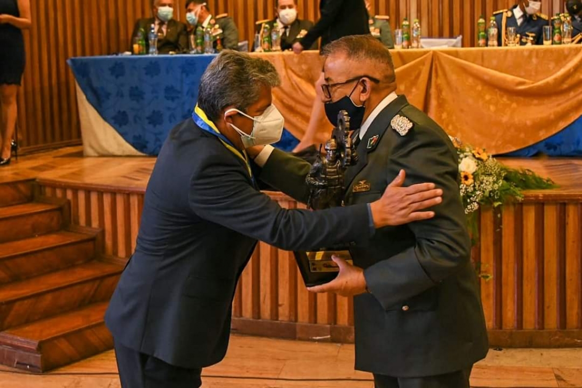 COFADENA aporta al Bono Juancito Pinto con Bs 51.000.000 y apoya al desarrollo nacional