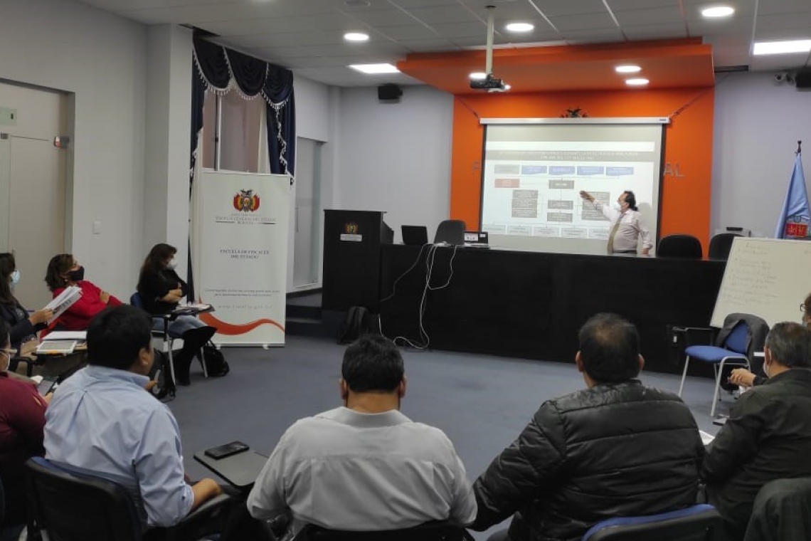 Fiscales y Jueces realizan taller salidas y sanciones alternativas bajo la Ley 348