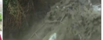 Vehículo militar cae en rio Choqueyapu y el conductor es internado en COSSMIL en La Paz