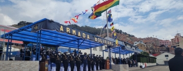 Armada gradúa a 180 suboficiales y sargentos de la unidad académica de “Posgrado Naval”