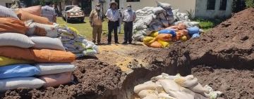 Militares destruyen más de 150 toneladas de maíz y semillas de contrabando